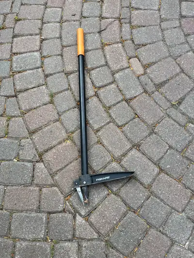 Fiskars Weeder, View more