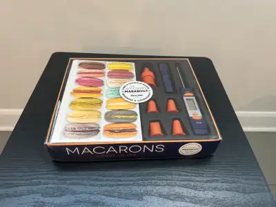 Coffret complet pour réussir vos macarons à la maison comme un vrai chef pâtissier ! Rien a jamais é...
