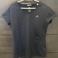 ** BRAND NEW XL WOMAN'S ADIDAS CLIMALITE FITTED SHIRT & SHORTS *