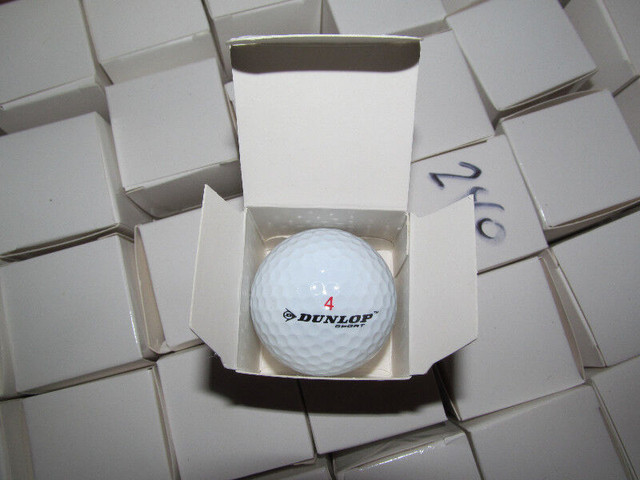 240 balle de golf balls dunlop balle neuve new dans Golf  à Laurentides - Image 2