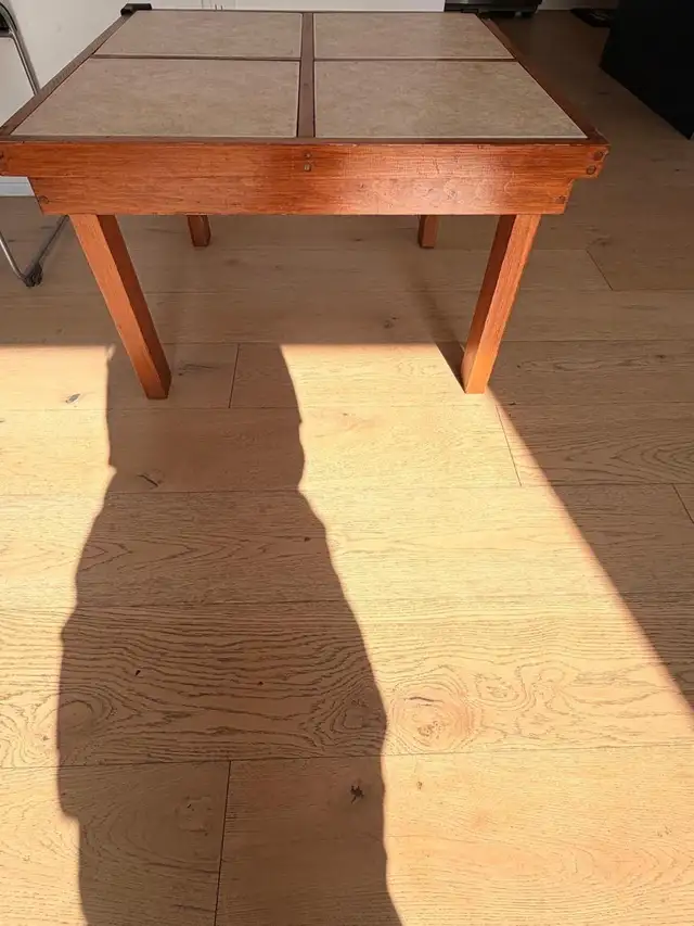 Square Wood and Tile Top Table in Coffee Tables in Oshawa / Durham Region - Image 6