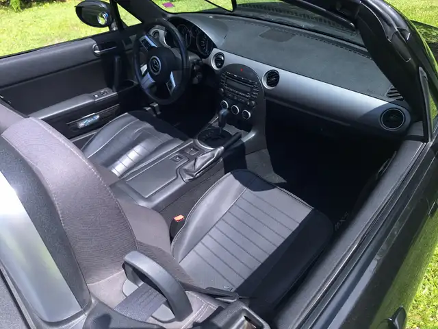 Mazda MX-5497678988566210563