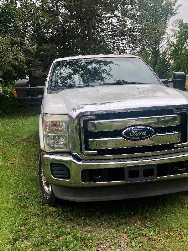 Ford F250 SRW Super Duty 2011 Crew Cab 4WD for sale Cars & Trucks