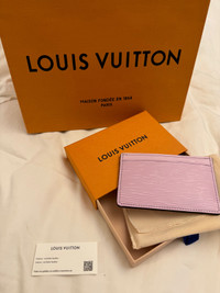 Authentic Brand New Louis Vuitton Card Holder Epi Leather 