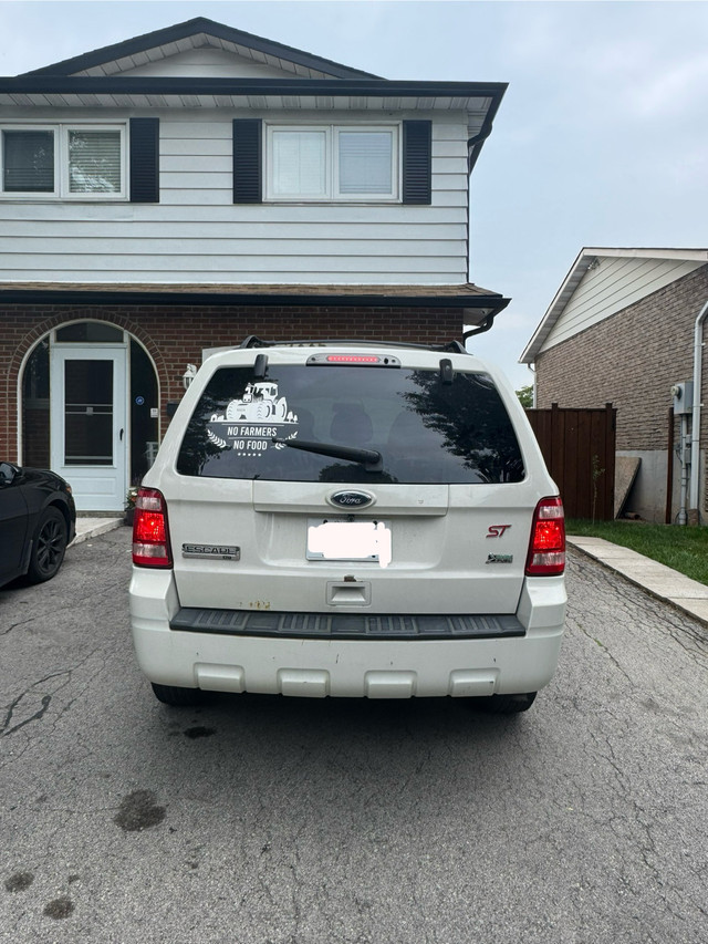 2010 FORD ESCAPE in Cars & Trucks in Mississauga / Peel Region - Image 4