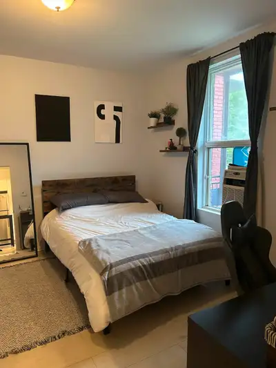 Chambre à louer 760$, appt 5 1/2 - Quartier Saint-Henri
