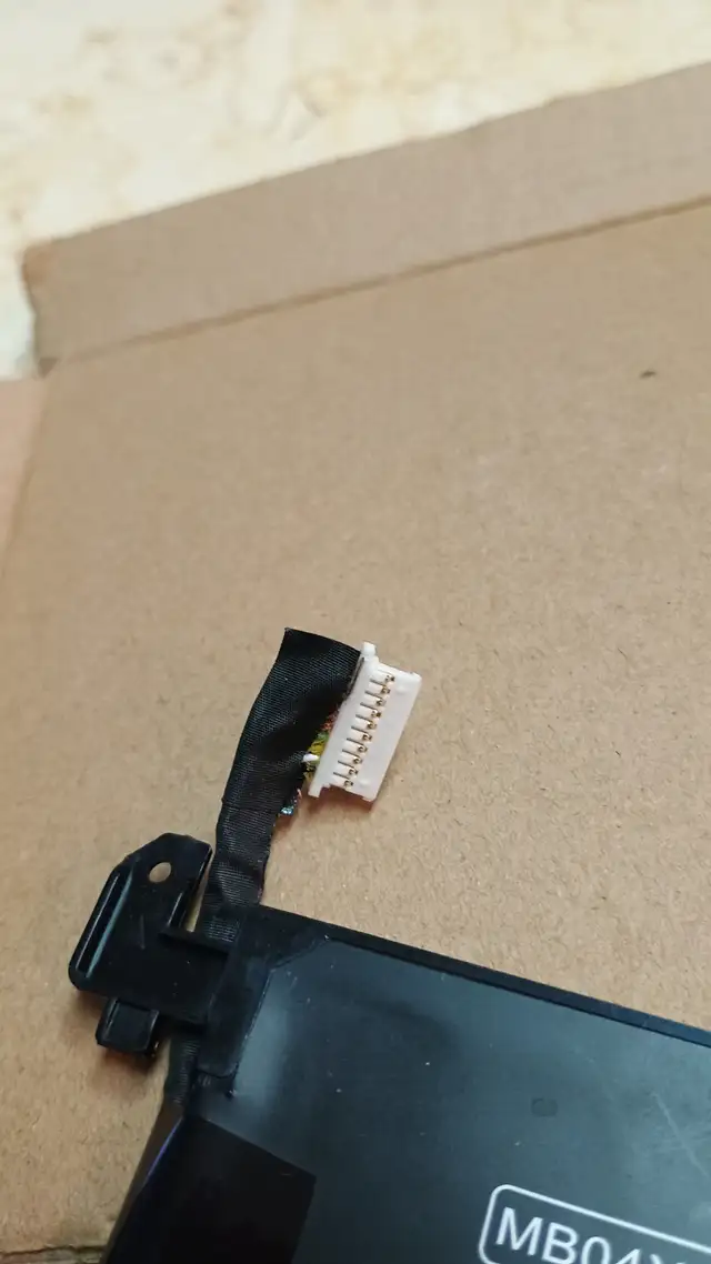 HP laptop battery mb04xl in Laptop Accessories in Kitchener / Waterloo - Image 7