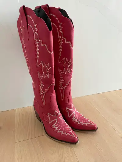 Super Cute! Women’s Vegan Cowboy Boots by WetKiss. Long Length. Light Red. Size 9. New ! $40 firm. P...