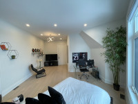 Oakville furnished room with private bathroom for rent