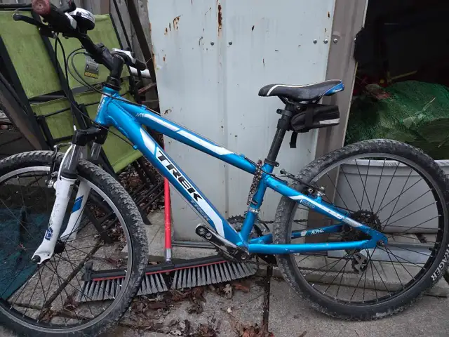 trek 24 inch wheels in Kids in City of Toronto - Image 2