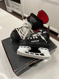 Bauer Hockey  Skates kids YTH8.0/size us9