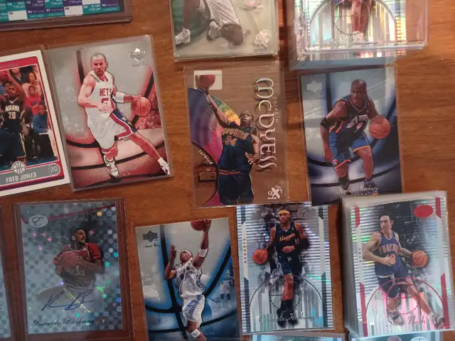 Basketball cards lot with MJ, Kobe and other stars | Arts ...