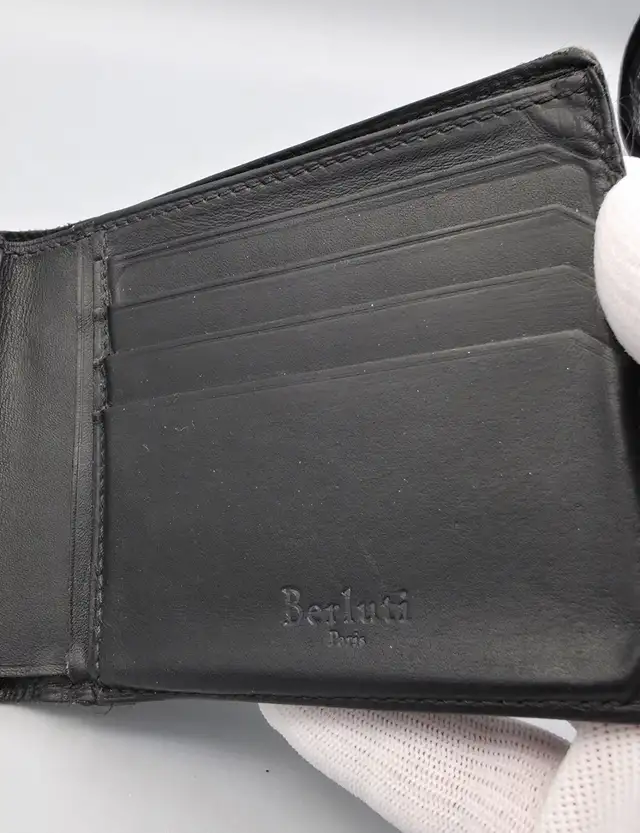 Berluti Scritto Venezia Leather Wallet & Card Holder Set in Men's in Edmonton - Image 8