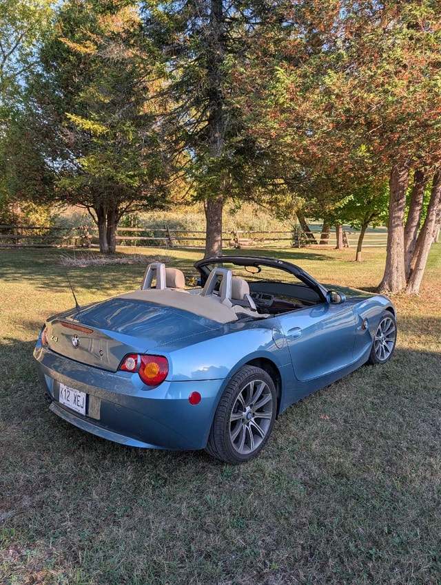 2003 BMW Z4 2.5i Automatic LOW Km — photo 3