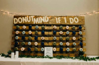Beautiful rustic donut wall For Sale