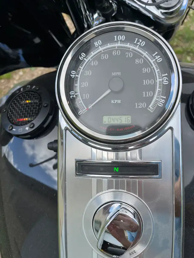 2011 Road King many add-ons(negotiable) in Touring in Oakville / Halton Region - Image 6