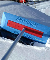 SNOW BRUM with telescoping handle