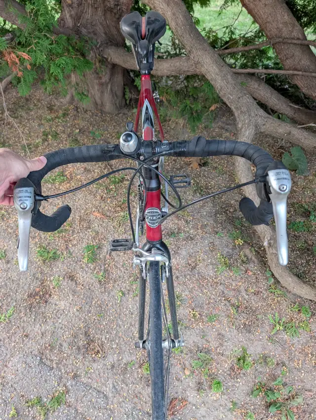 Trek 1200 Road Bike Candy Red in Road in City of Toronto - Image 3