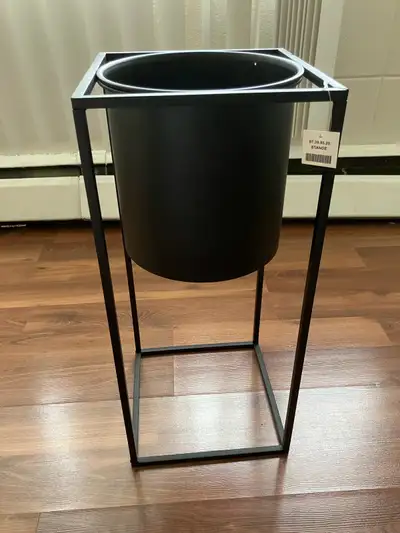 Planter holder  - Structube, View more