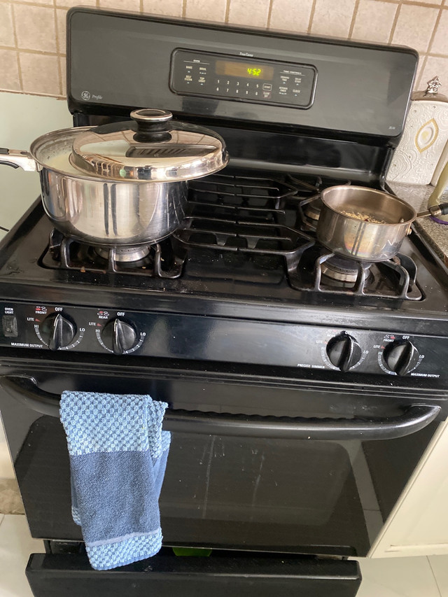 Gas stove  in Stoves, Ovens & Ranges in Mississauga / Peel Region