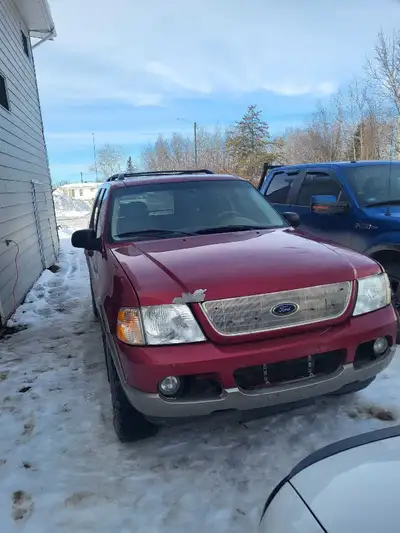 $900 or part out till the 31st Its a 2003 eddie bauer explorer 4.0L V6 believe moisture got into the...