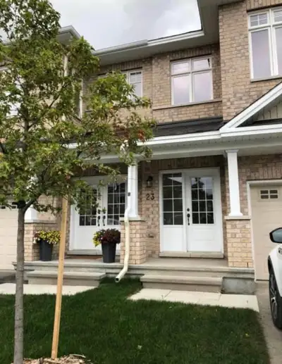 ⭐ No Rear Neighbours! ⭐ Available October 1, 2026. Enjoy a beautiful 3 bedroom 2.5-baths townhome fo...
