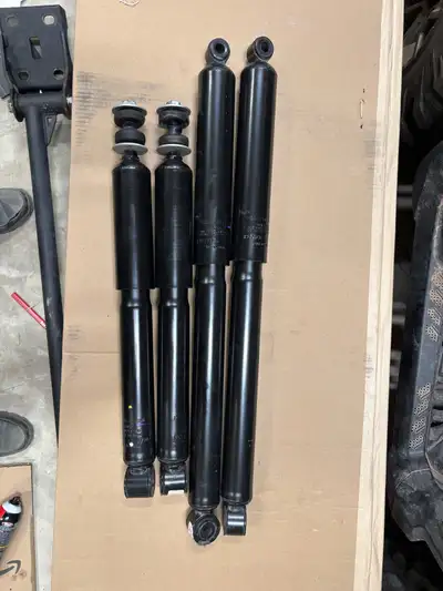 If the ad is up, they are still for sale. I am selling 4 shocks off a new 2025 Ford Super Duty SRW -...