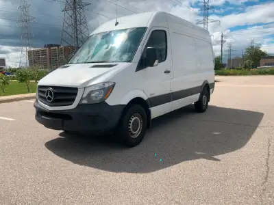 This vehicle is listed and being sold by Alness Motors a local licensed used car dealership located...