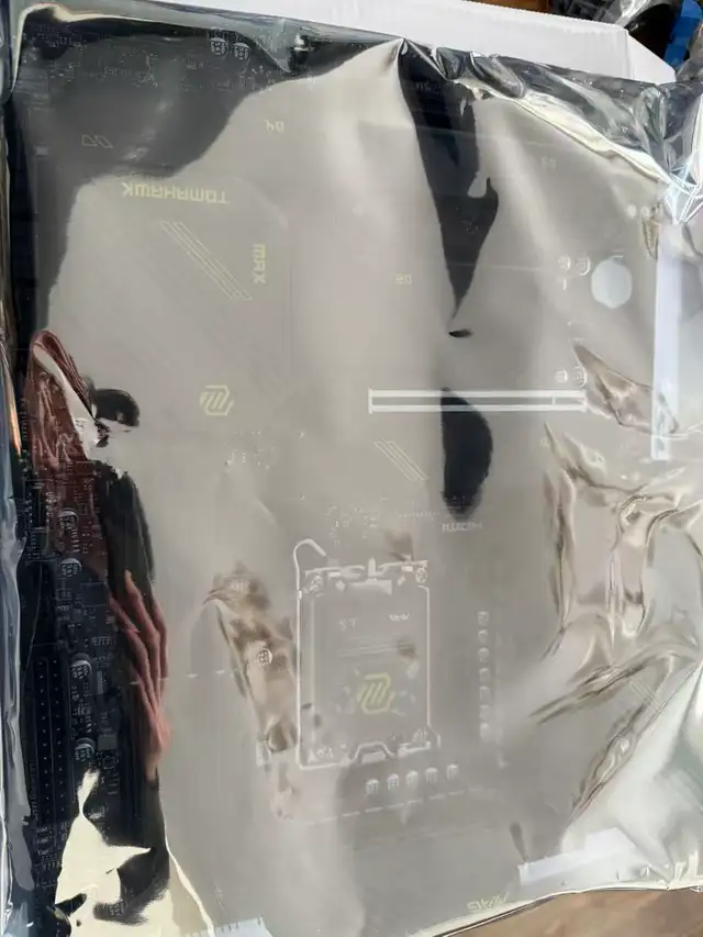 NEW Intel i7-13700K + MSI MAG Z790 TOMAHAWK WIFI (DDR5, WiFi 6E) in Desktop Computers in Markham / York Region - Image 7