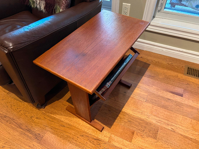 MCM Teak table with magazine rack vintage in Arts & Collectibles in St. Catharines - Image 2