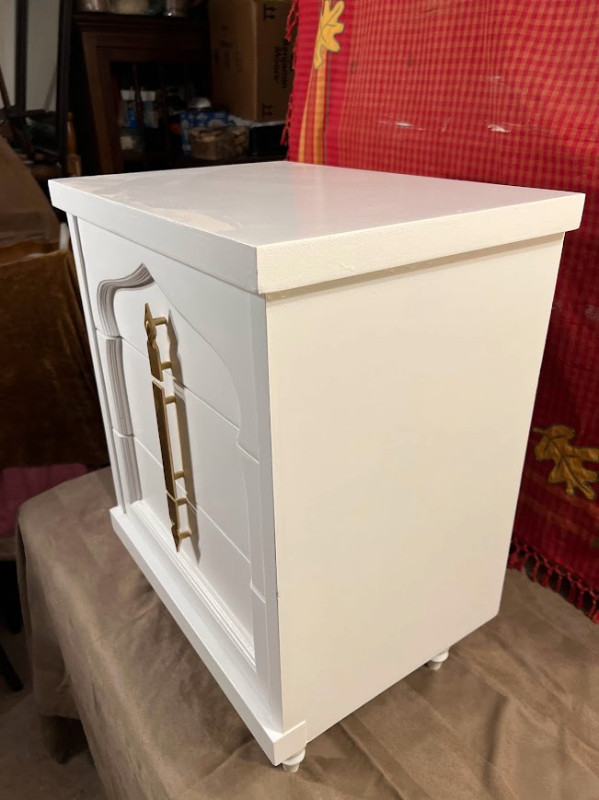 SINGLE Mid-Century White Nightstand- 3-Drawer, Wood- $125 FIRM in Other Tables in Mississauga / Peel Region - Image 4