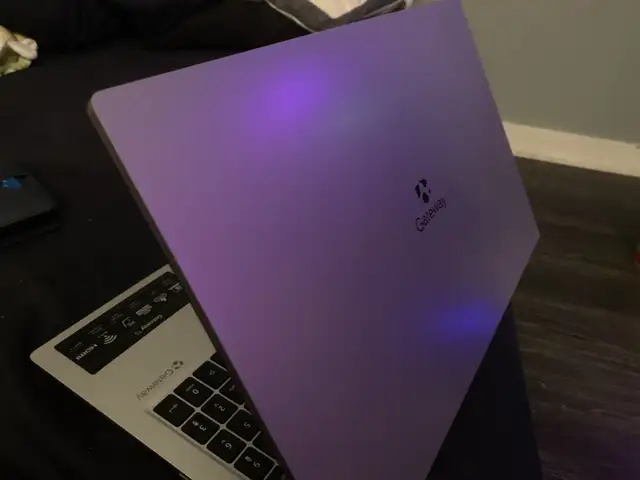 Gateway 15 Laptop64639724424065123