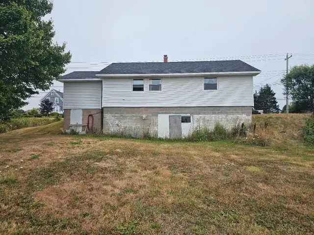 Home for Sale.63417637161731122