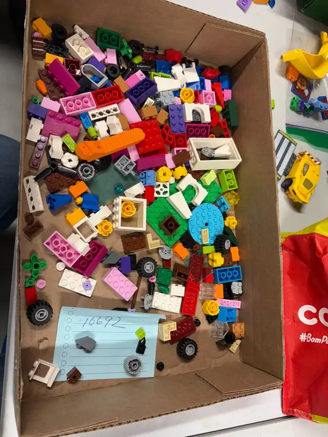 LEGO® Creative Bricks4-99 | #10692 | 221 pieces in Toys & Games in Sarnia - Image 3