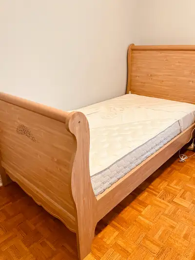 Twin sleigh bed for sale, View more