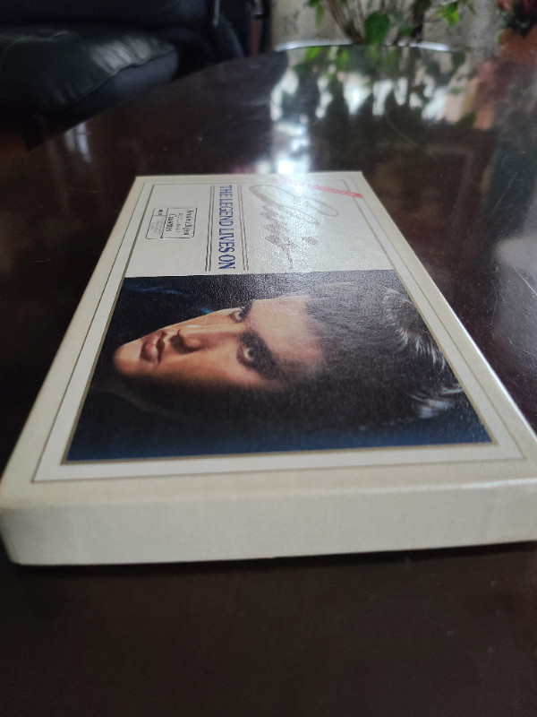 Elvis : The Legend in Arts & Collectibles in Cambridge - Image 2