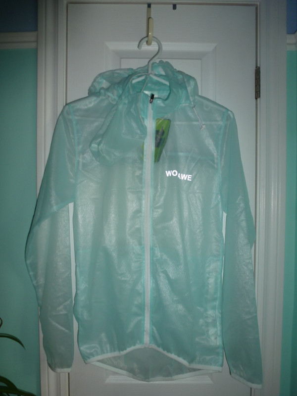 Wosawe veste de pluie imperméable à capuchon pour vélo ou autre. dans Vêtements, chaussures et accessoires  à Ville de Québec - Image 2