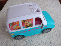 Barbie Ultimate Puppy Mobile Toy Van  Camper