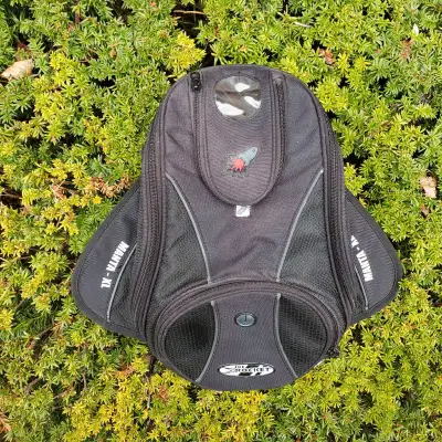JOE ROCKET Tank Bag Magnetic (protected - doesn't scratch) Strap mount also included Excellent new c...