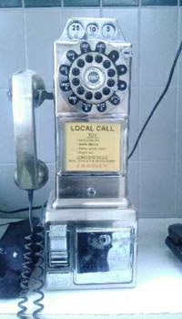 Working replica of a 1957 payphone