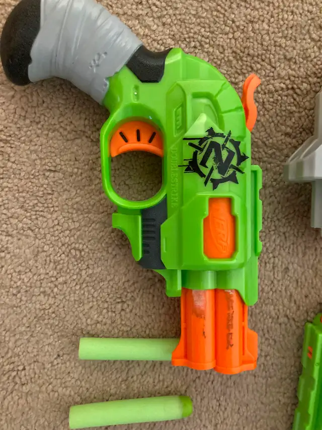 Nerf Zombie Guns and Darts in Toys & Games in Oshawa / Durham Region - Image 3