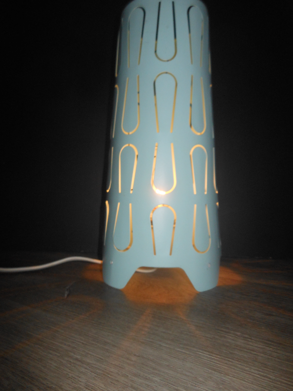 Table lamp in Indoor Lighting & Fans in City of Montréal - Image 7