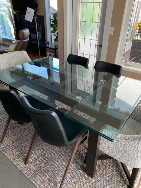 Modern Calligaris Extendable Dining Table Dining Tables & Sets Winnipeg Kijiji