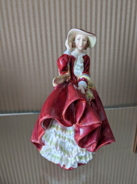 Royal Doulton Figurine "Top o'the Hill"