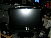 VIEWSONIC VA926G 19" LCD MONITOR $40  Coby 19" TFT LCD TV  with