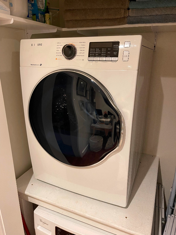 Samsung 4.0cu ft 24 in Stackable Electric Dryer (White) Washers