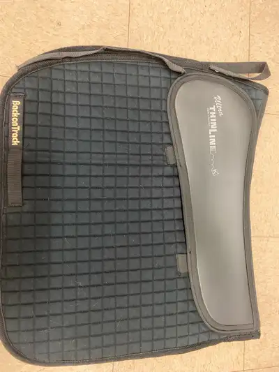 Black dressage pad Back on track combined with thinline Good condition Pick up NW calgary