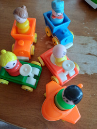 VINTAGE FISHER PRICE VEHICLES PEOPLE LOT OF 10