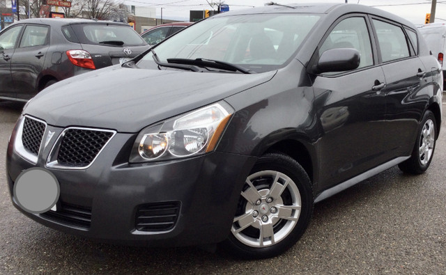 2010 PONTIAC VIBE (toyota matrix) GREY SERVICE HISTORY GAS SAVER in Cars & Trucks in City of Toronto