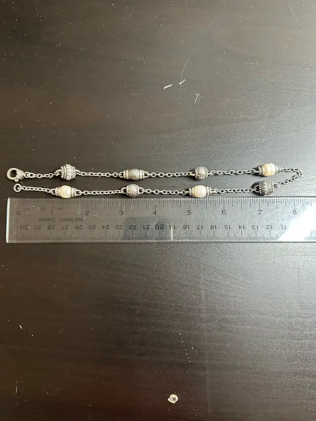 Judith Ripka silver and pearl necklace in Jewellery & Watches in City of Montréal - Image 3